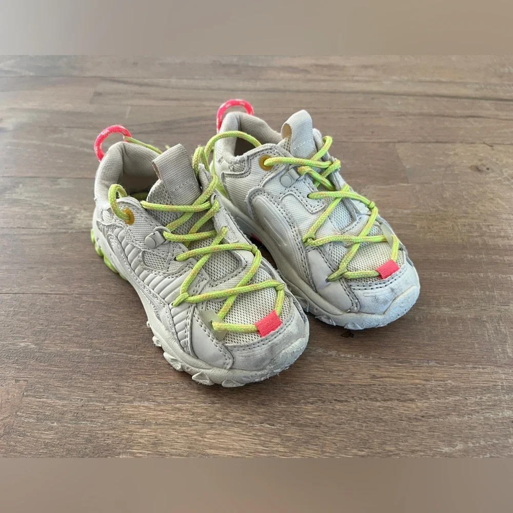 Zara kids, colorful sneakers, size 8 (5.9 inches)